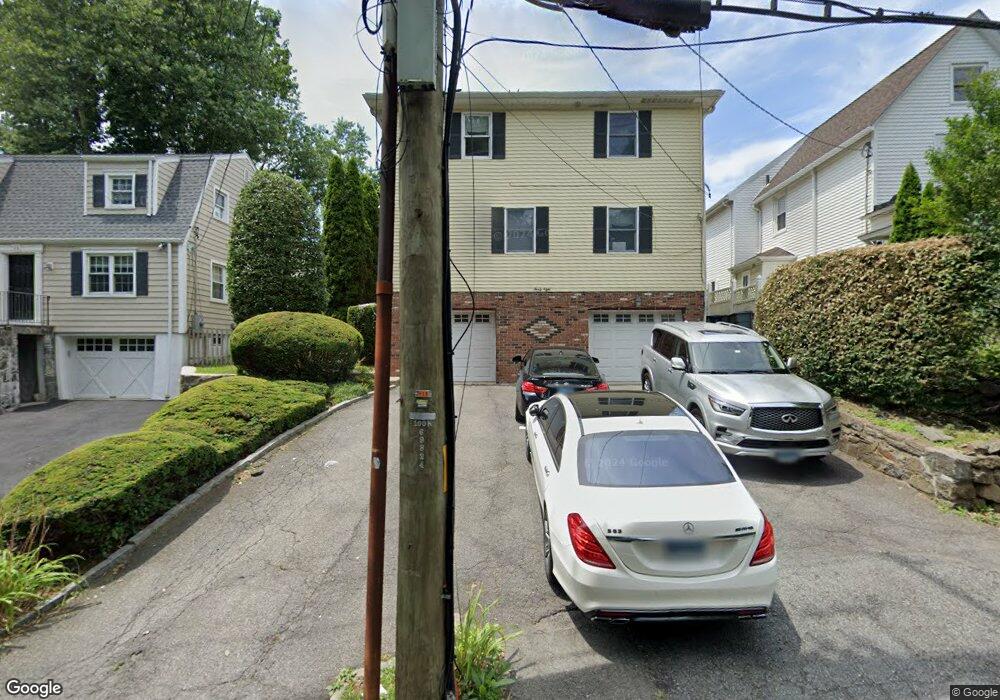 38 Weaver St unit A, Greenwich, CT 06831 - photo 1