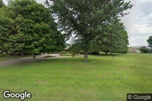 707 S Putnam St, Moweaqua, IL 62550