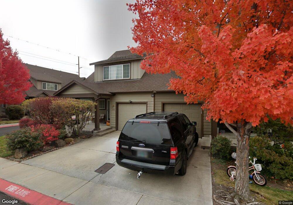 2936 SW Indian Cir, Redmond, OR 97756 - photo 1