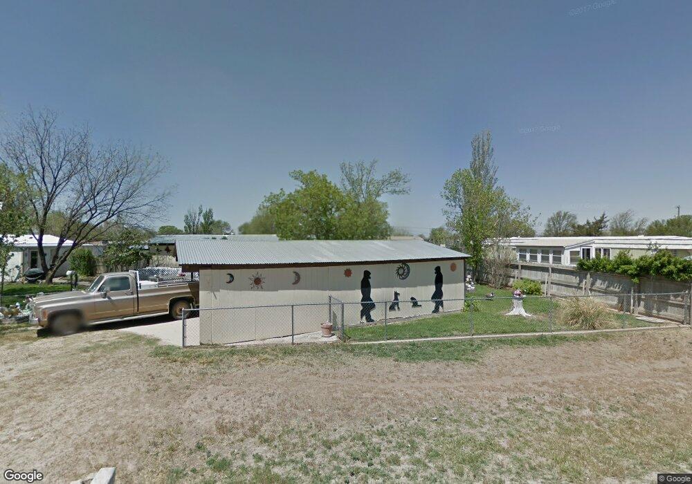 2817 Hoyle St, Plainview, TX 79072 - photo 1