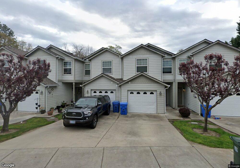 1919 SW Hungry Hill Dr, Grants Pass, OR 97527 - photo 1