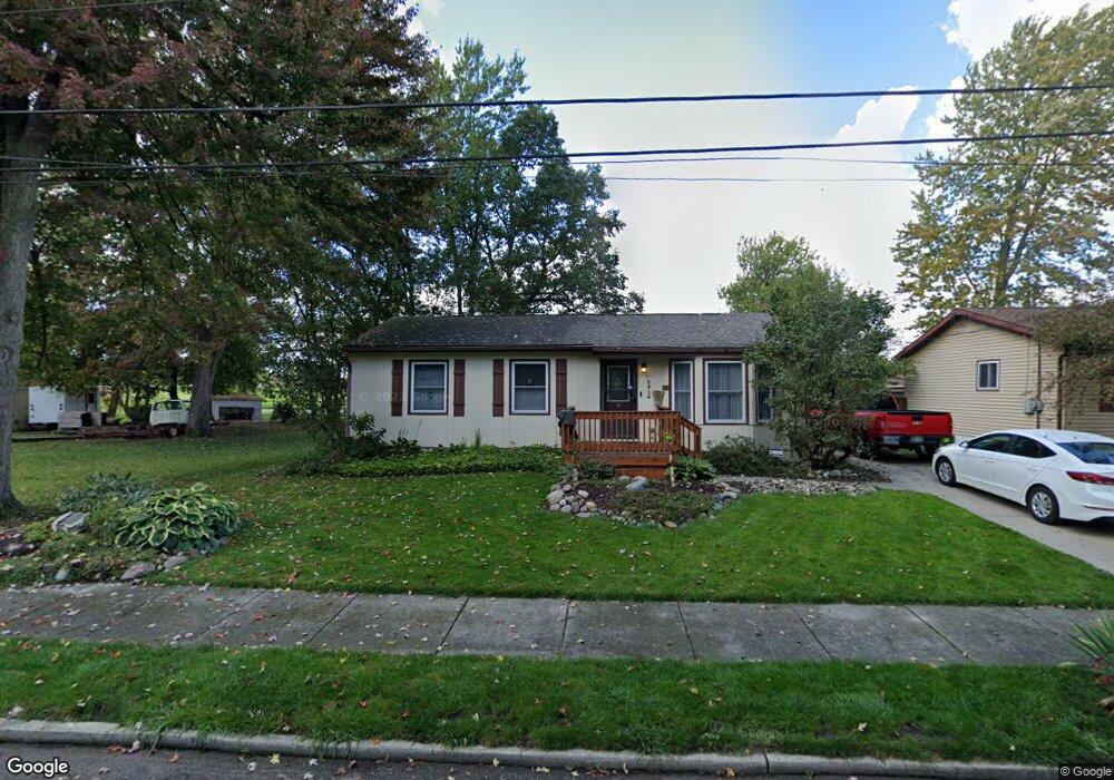 5814 Picardy St, Lansing, MI 48911 - photo 1