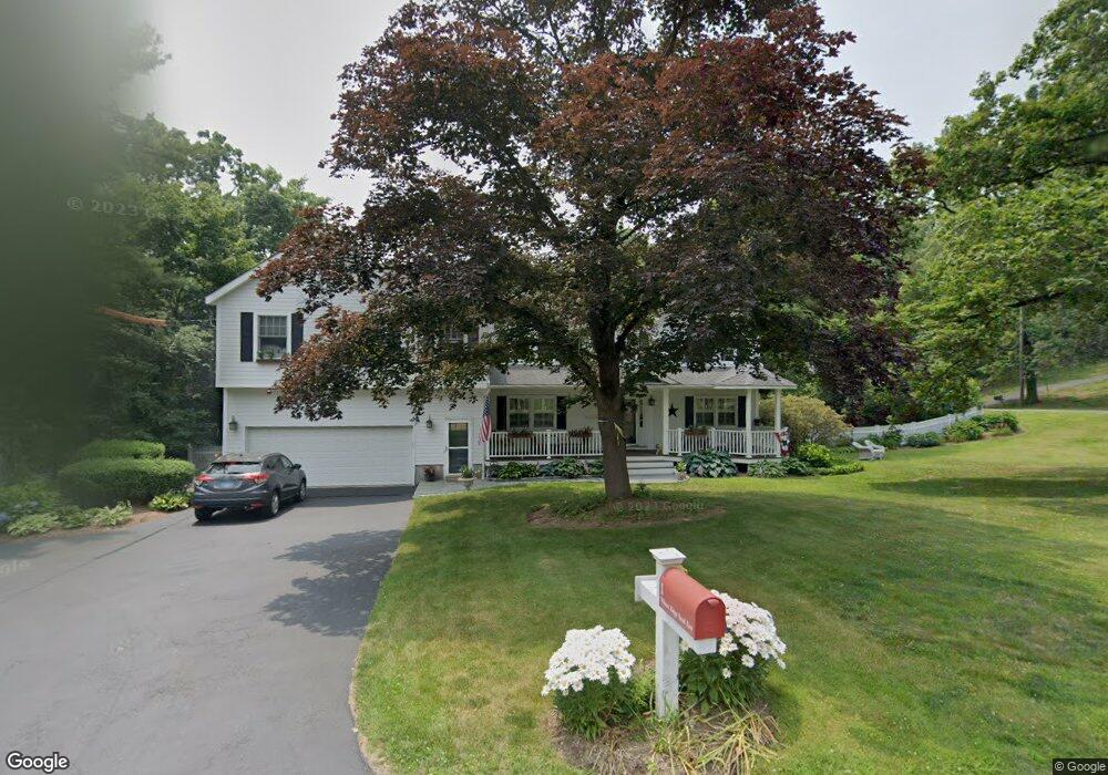 1 Wilson Ridge Rd E, Darien, CT 06820 - photo 1