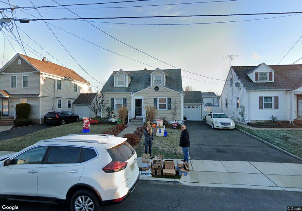 2545 Linn Ave, Union, NJ 07083 - photo 1