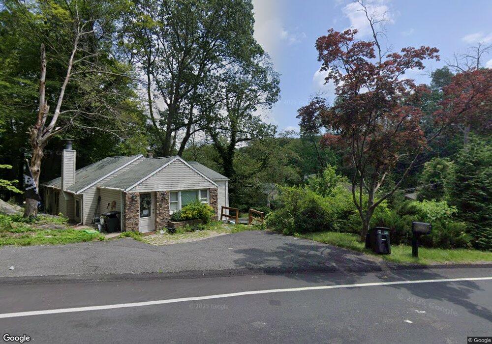 383 Maxim Dr, Andover, NJ 07821 - photo 1