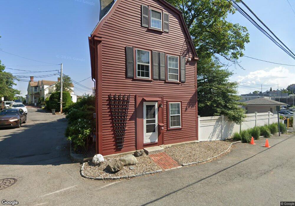 3 Off Front St, Marblehead, MA 01945 - photo 1
