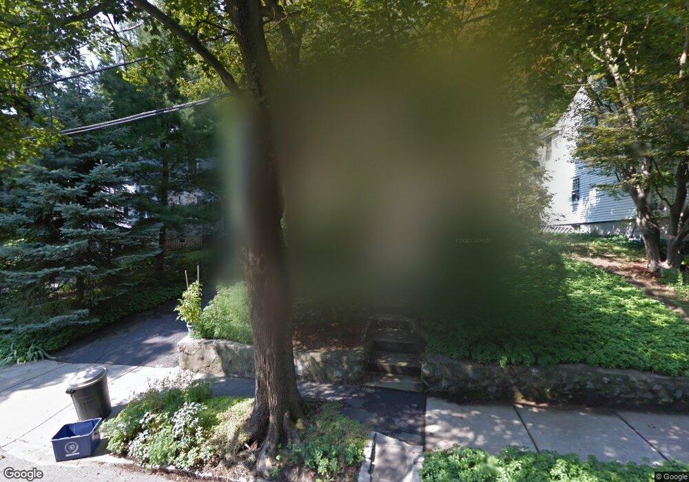 131 Gloucester St, Arlington, MA 02476 - photo 1