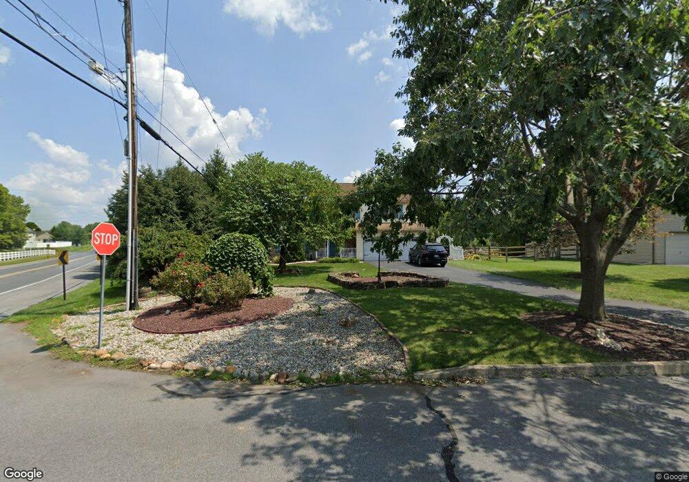 2315 Stonebridge Ln, Easton, PA 18040 - photo 1