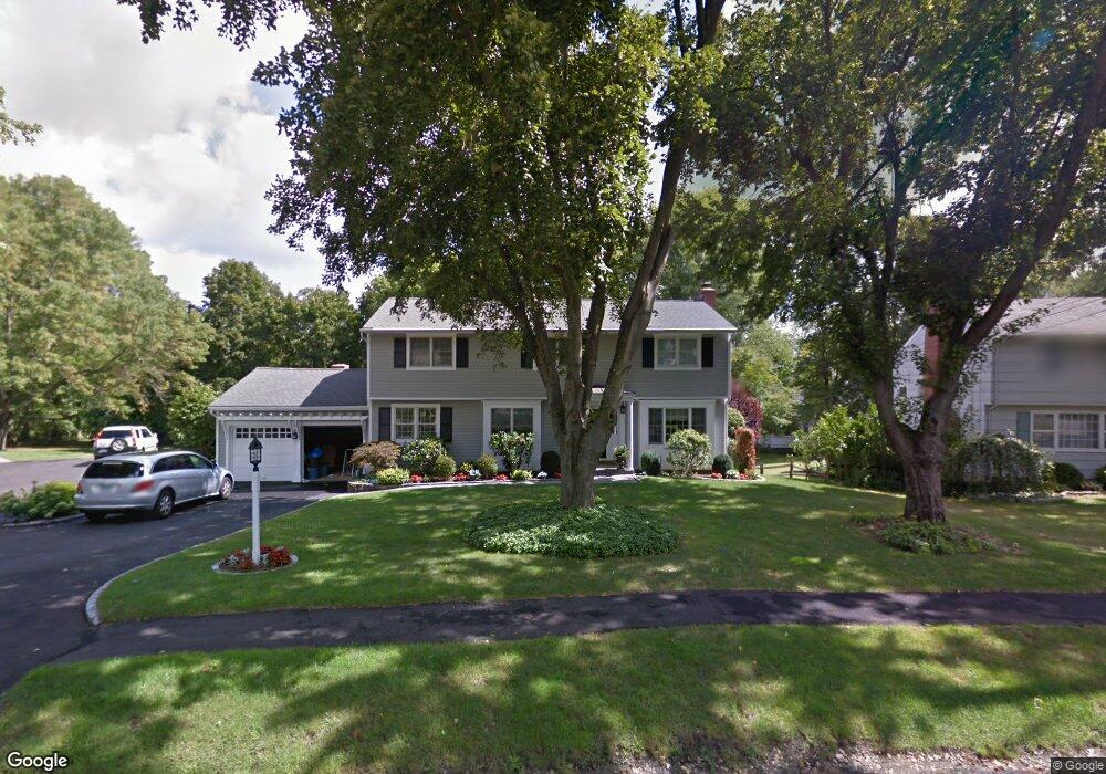 126 Field Crest Rd, New Canaan, CT 06840 - photo 1