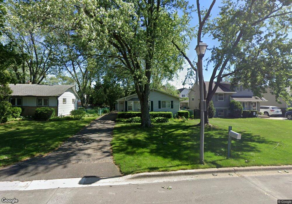 610 W Comstock Ave, Elmhurst, IL 60126 - photo 1