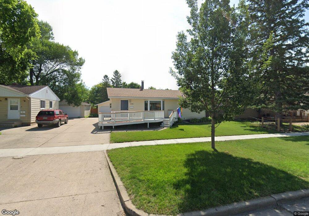 1726 16th St S, Fargo, ND 58103 - photo 1