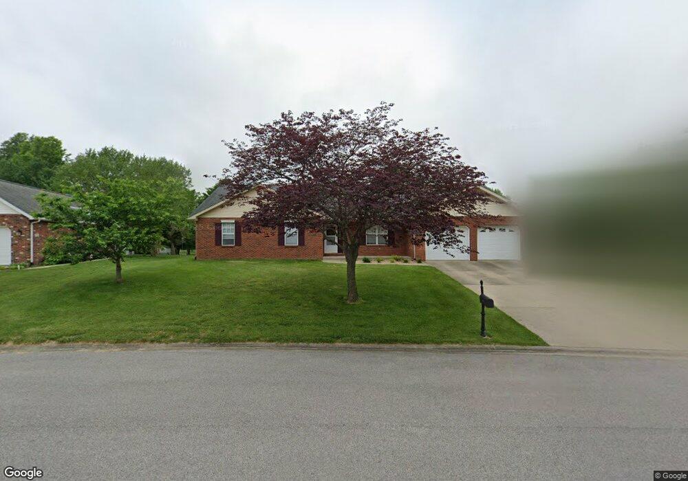 613 Meadow Lake Dr, Freeburg, IL 62243 - photo 1
