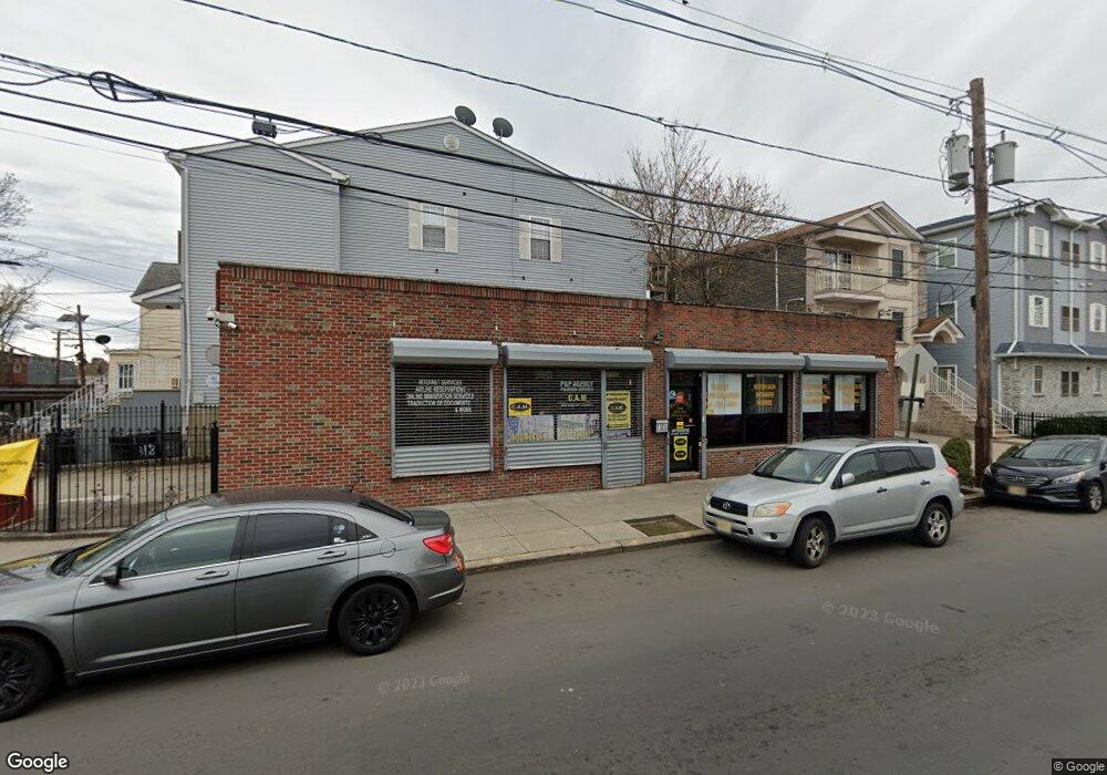 322 Madison Ave, Elizabeth, NJ 07201 - photo 1