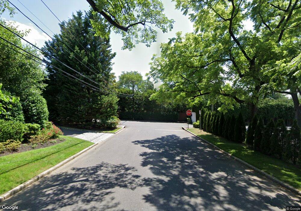 7 Capi Ln, Port Washington, NY 11050 - photo 1