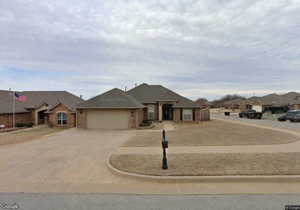 2517 SE 9th St, Moore, OK 73160 - photo 1