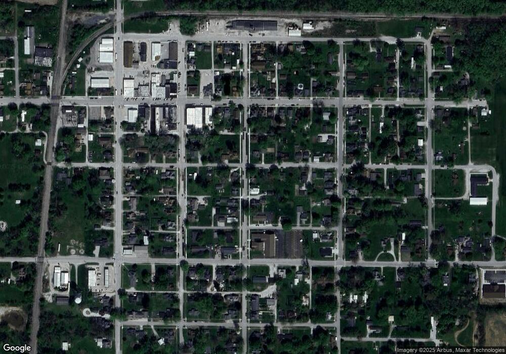 9 N Walnut St, Roachdale, IN 46172 - photo 1