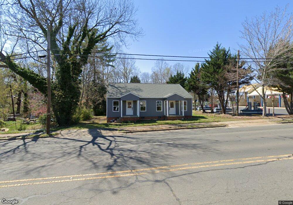 316 S 2nd Ave, Siler City, NC 27344 - photo 1