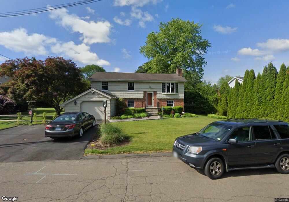 83 Barmore Dr W, Stamford, CT 06905 - photo 1