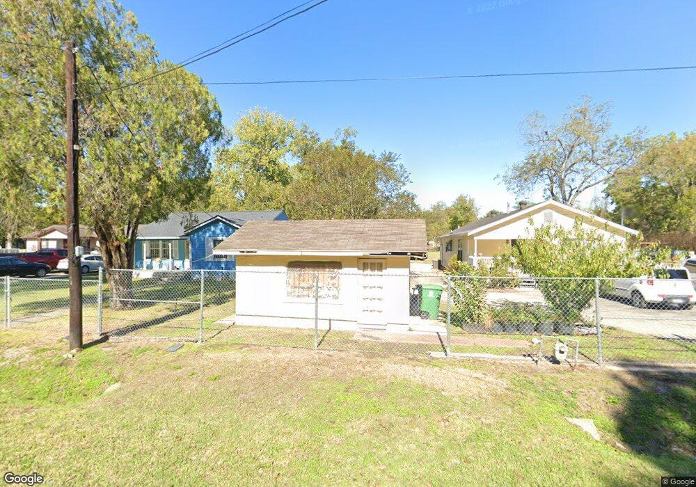 2124 Ellington St, Houston, TX 77088 - photo 1
