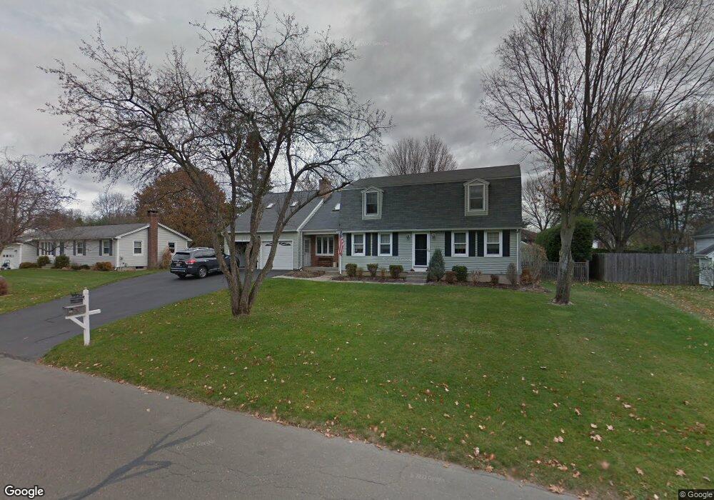 33 Hannum Brook Dr, Easthampton, MA 01027 - photo 1