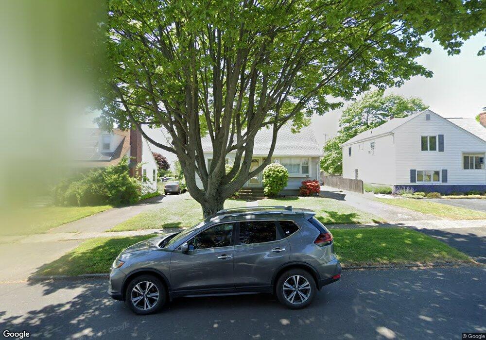 135 6th Ave, Stratford, CT 06615 - photo 1