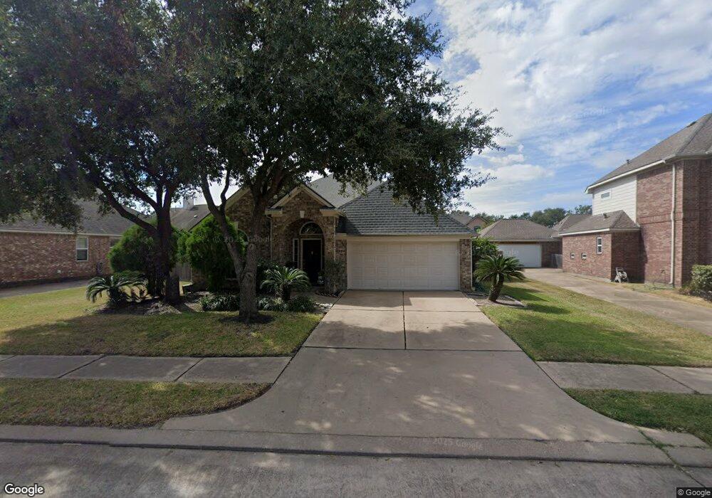 7915 Fall Hollow Dr, Houston, TX 77041 - photo 1