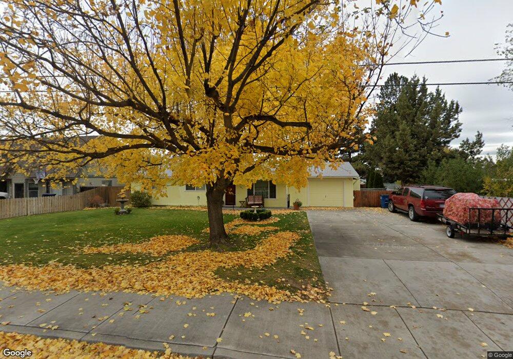 1245 SW 15th St, Redmond, OR 97756 - photo 1