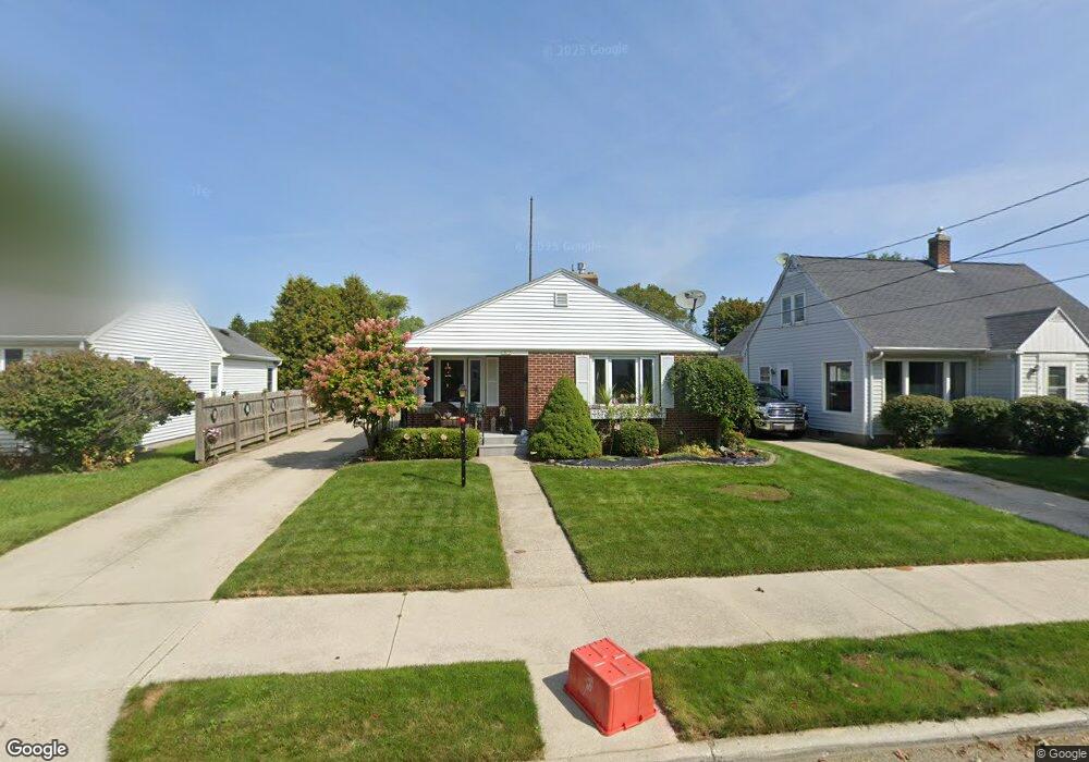 1822 Fairmont St, Manitowoc, WI 54220 - photo 1