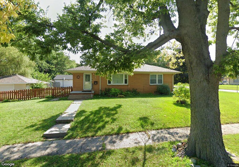 4001 39th St, Des Moines, IA 50310 - photo 1