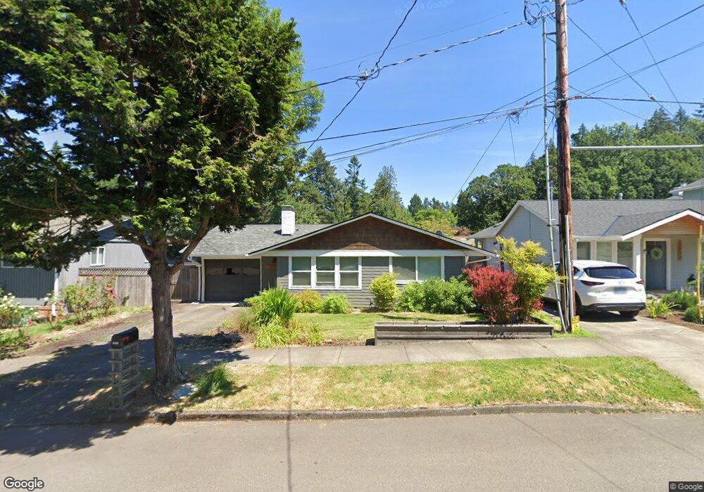 1023 Hallinan St, Lake Oswego, OR 97034 - photo 1