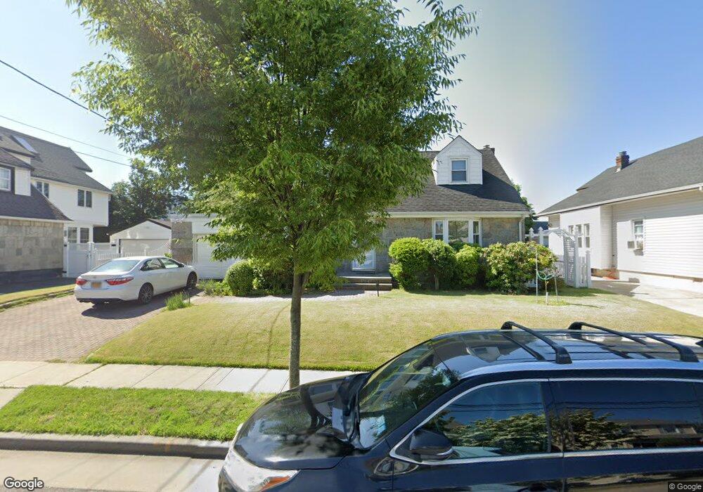 95 Fairfield Ave, Mineola, NY 11501 - photo 1