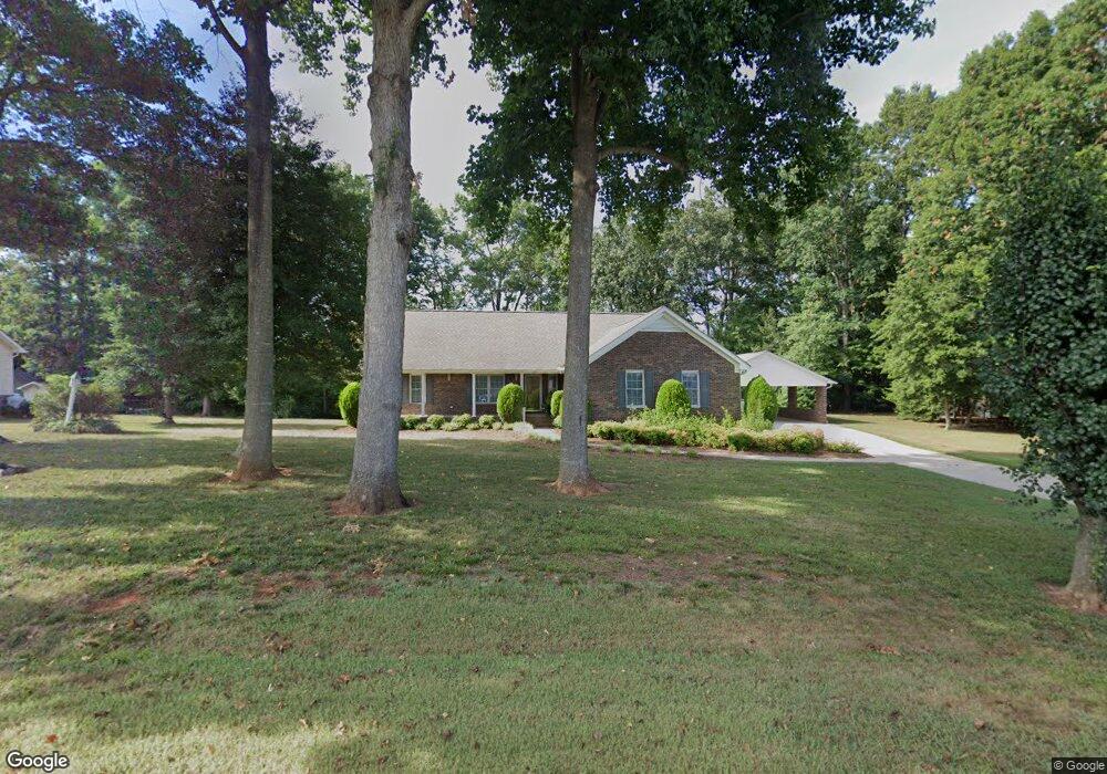 2717 Hayfield Dr, Asheboro, NC 27205 - photo 1