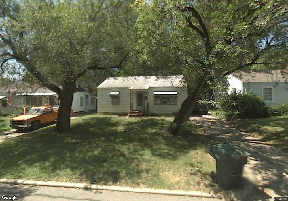 2329 SW Harrison St, Topeka, KS 66611 - photo 1