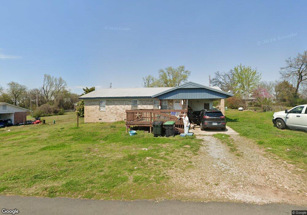 908 Lola St, Tahlequah, OK 74464 - photo 1