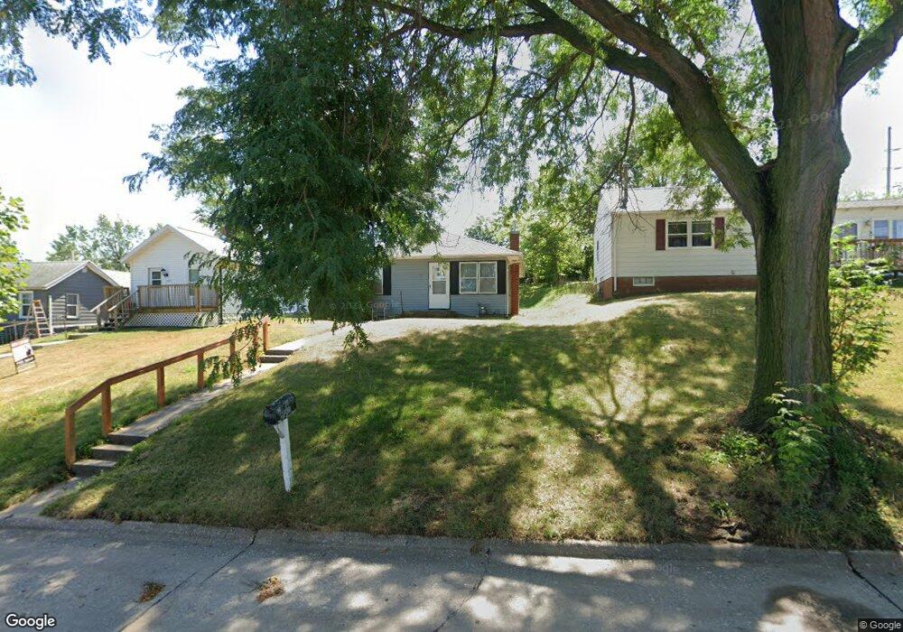 1139 20th Ave SW, Cedar Rapids, IA 52404 - photo 1