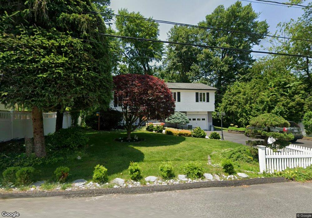 18 Lenox Ave, Congers, NY 10920 - photo 1