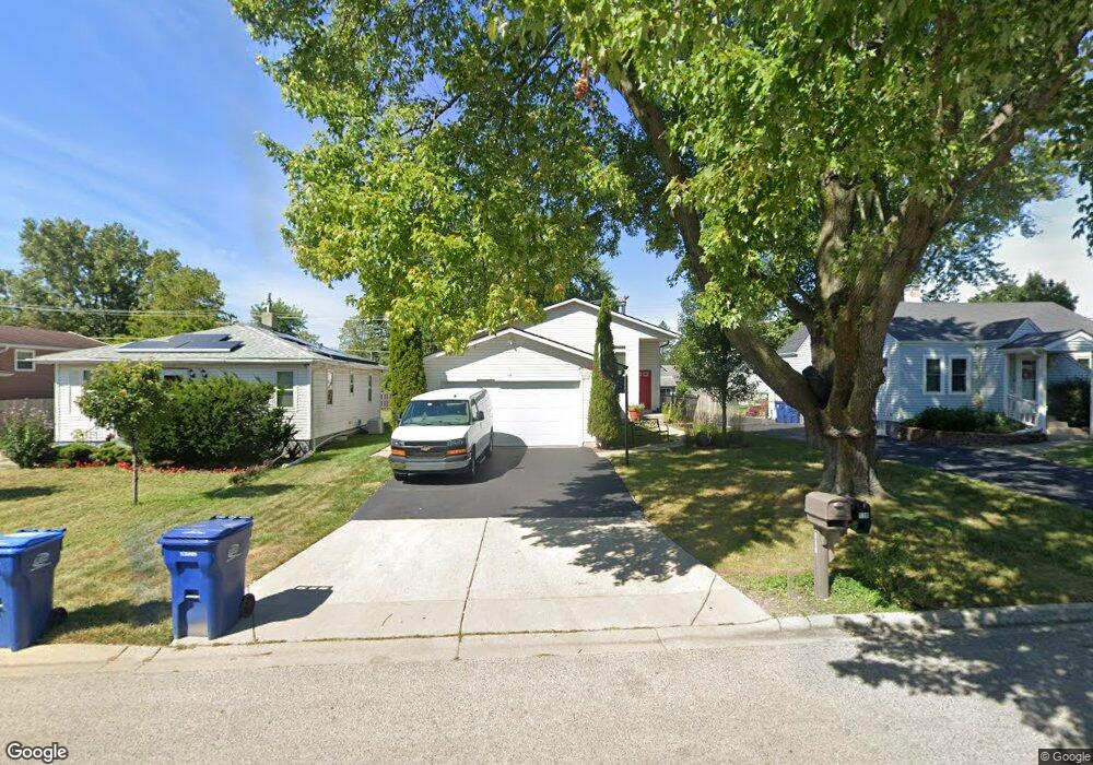 118 N Frolic Ave, Waukegan, IL 60085 - photo 1