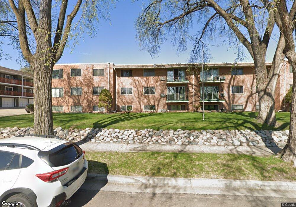 607 7th St S unit 6, Fargo, ND 58103 - photo 1