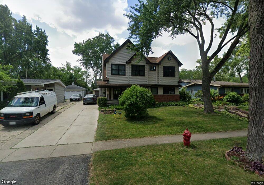 3903 Wren Ln, Rolling Meadows, IL 60008 - photo 1