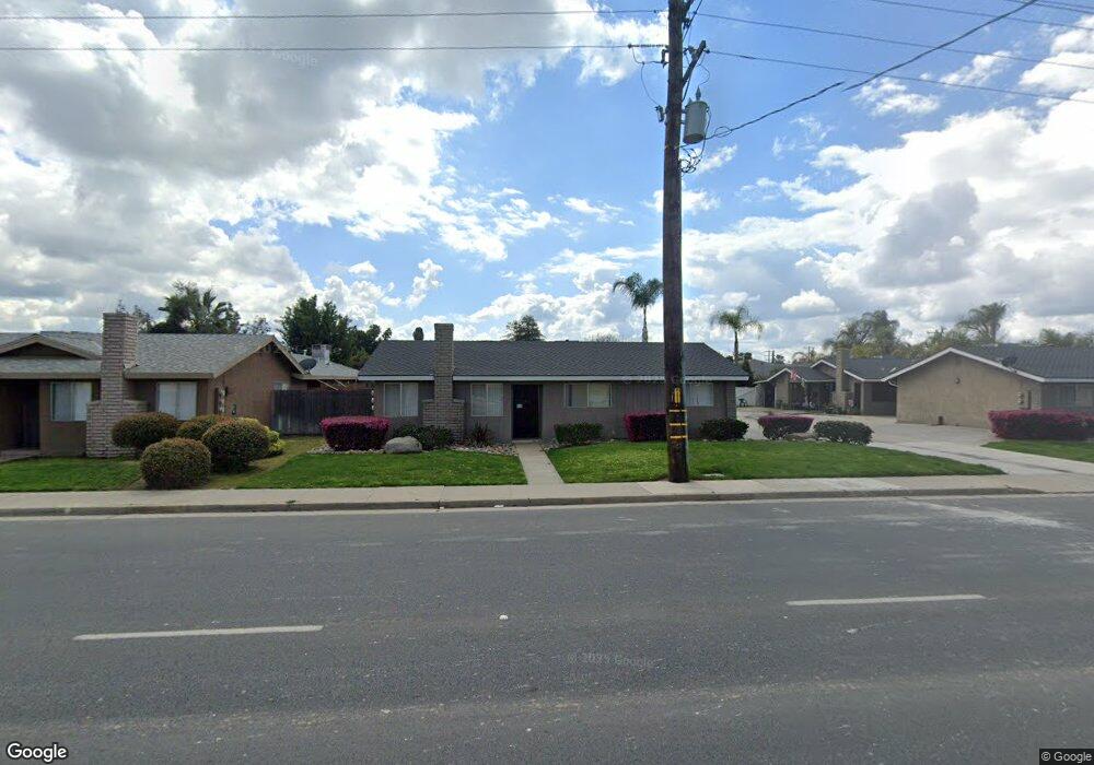 451 W Henderson Ave, Porterville, CA 93257 - photo 1