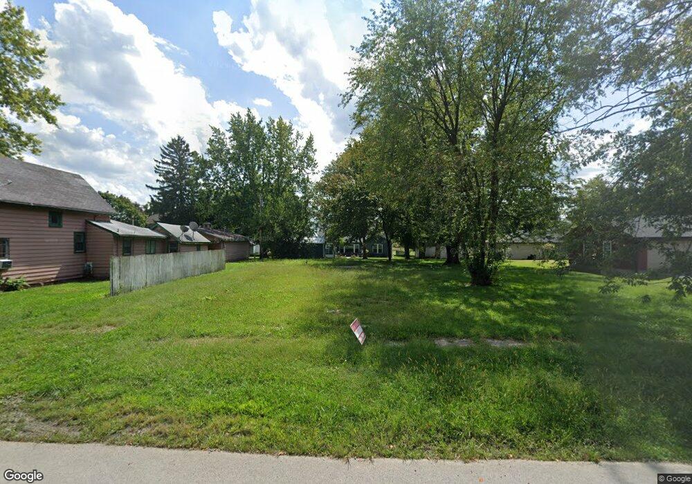 215 W Walnut St, Sharpsville, IN 46068 - photo 1