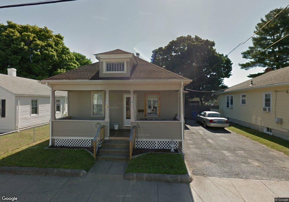 35 Clinton St, Pawtucket, RI 02861 - photo 1