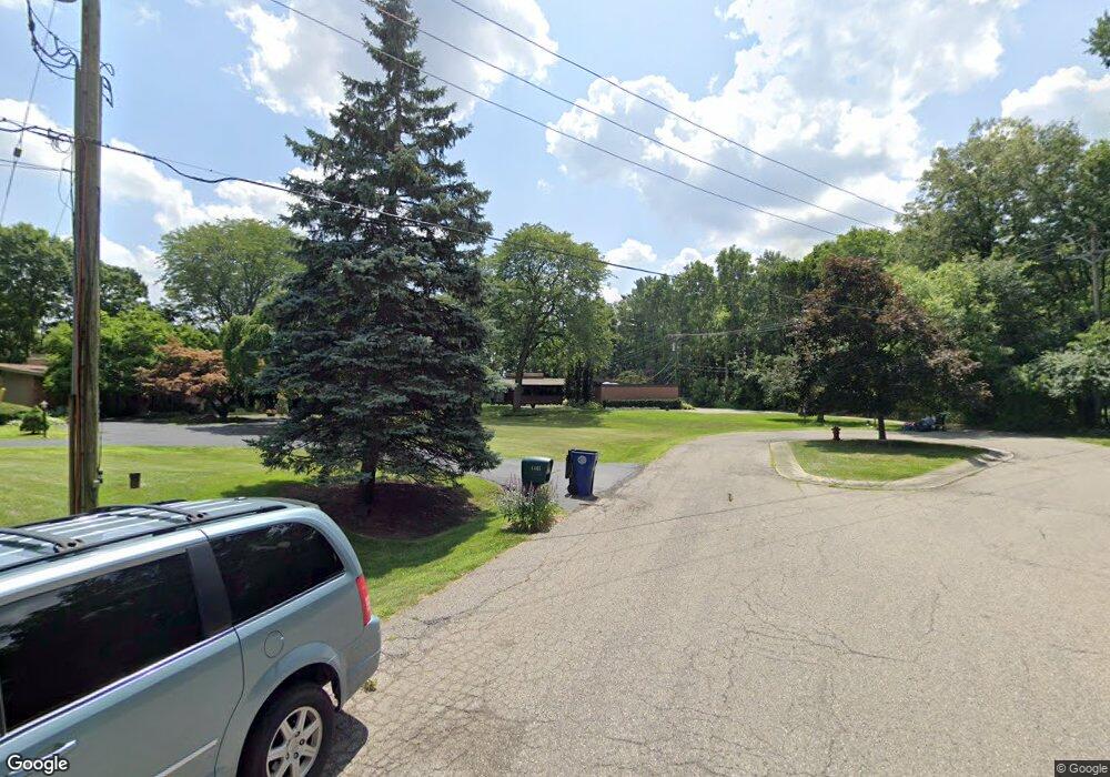 4495 Chisholm Trail, Bloomfield Hills, MI 48301 - photo 1