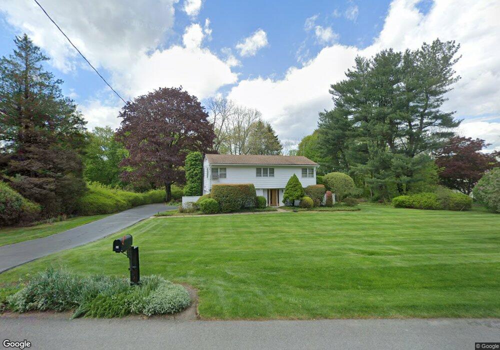 24 Old Farm Rd S, Pleasantville, NY 10570 - photo 1