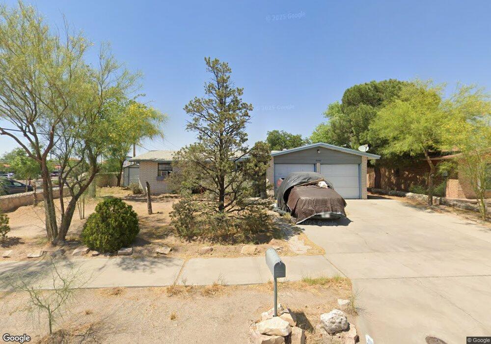 11401 Bunky Henry Ln, El Paso, TX 79936 - photo 1