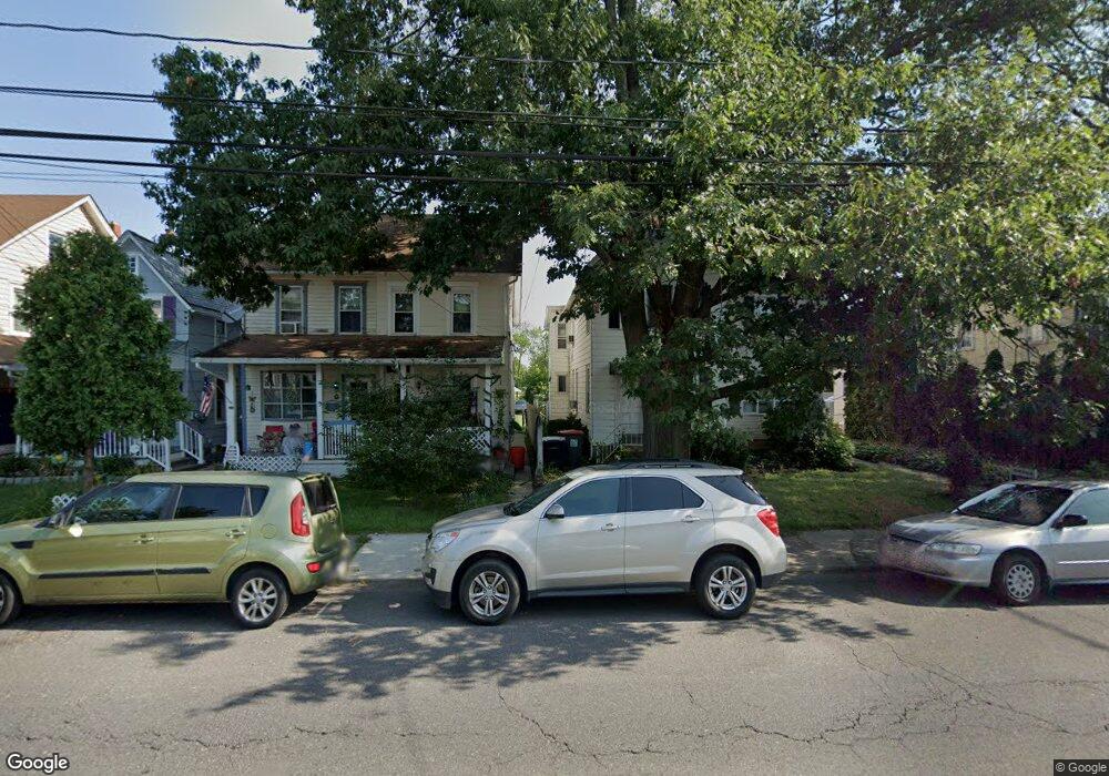 713 W Broad St, Quakertown, PA 18951 - photo 1