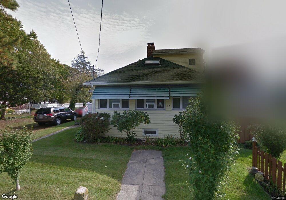 18 Prospect St, Buzzards Bay, MA 02532 - photo 1