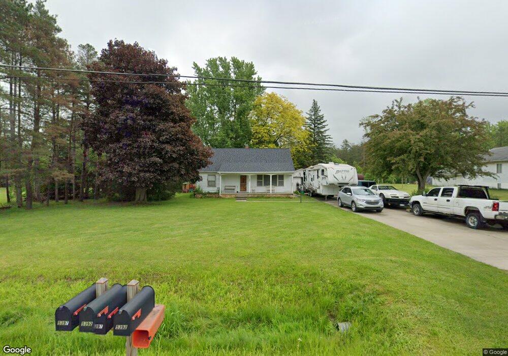 5392 Bangor Ave, Flushing, MI 48433 - photo 1