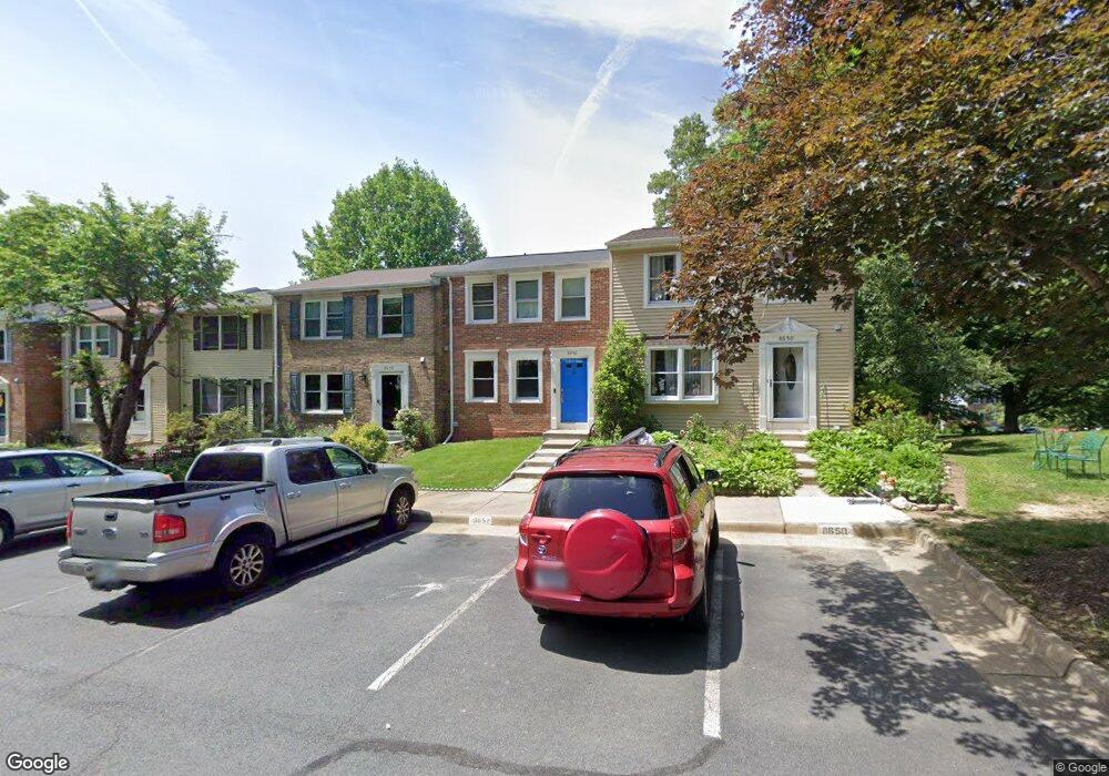 8652 Bent Arrow Ct, Springfield, VA 22153 - photo 1