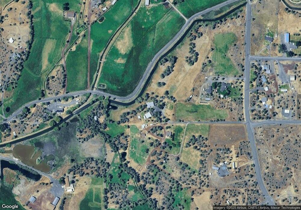 3213 NE 17th St, Redmond, OR 97756 - photo 1